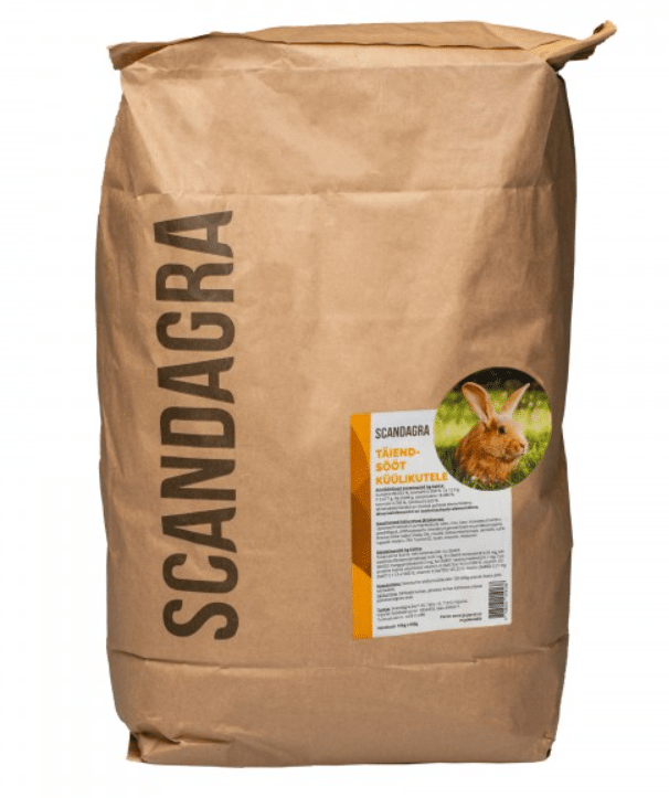 KÜÜLIKUTE TÄIENDSÖÖT 20KG 1 KÜÜLIKUTE TÄIENDSÖÖT 10KG